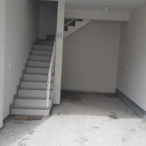 Apartamento 2 Quartos Com Estacionamento, Tijucas